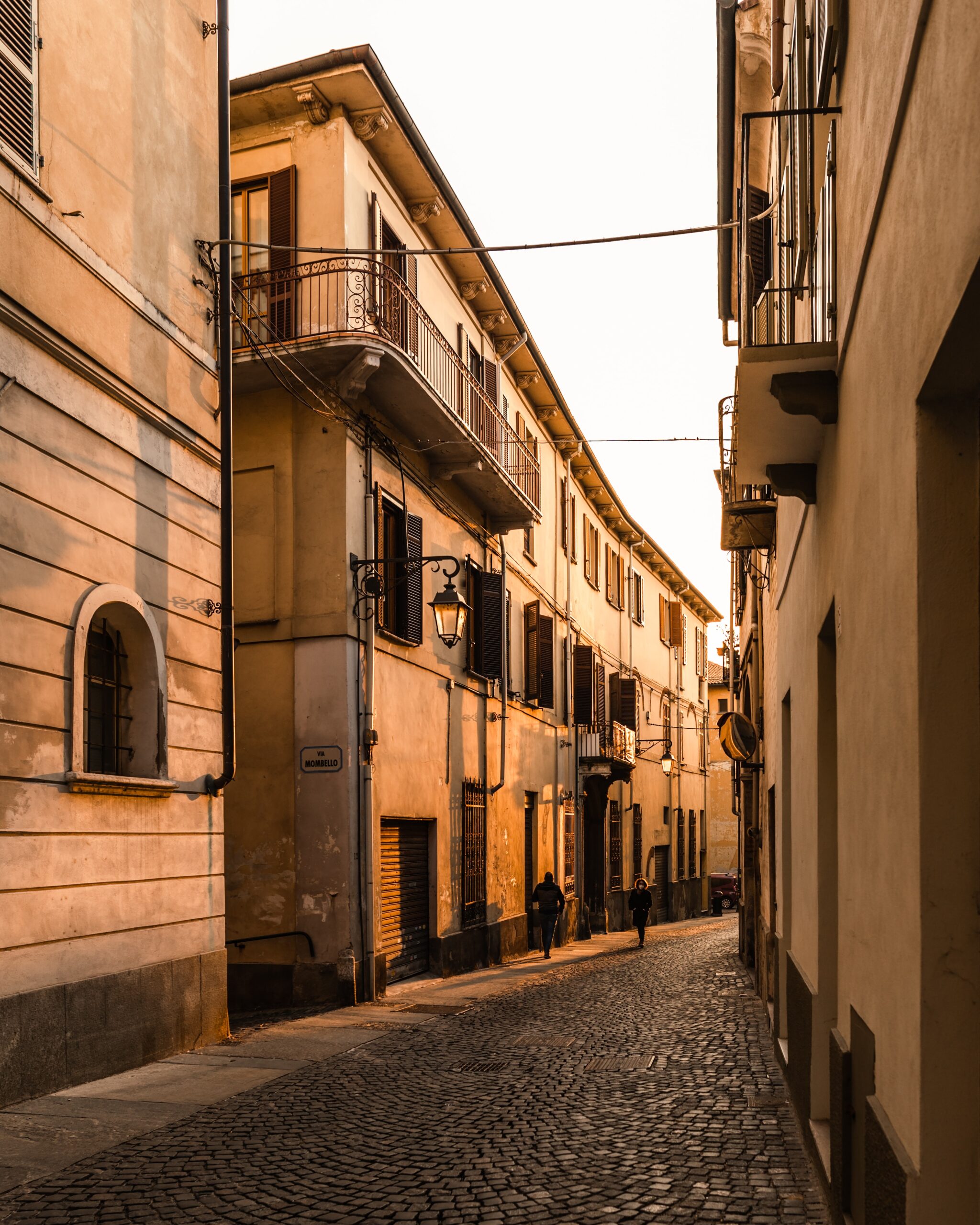 mirko-mina-4JQd2w9ag_I-unsplash